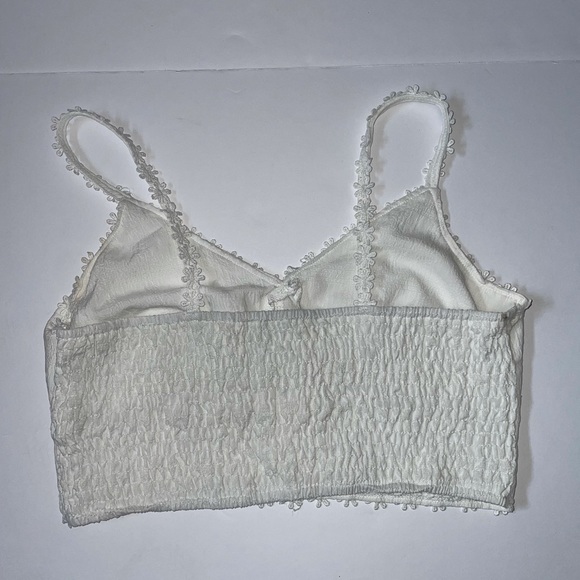 White Summer Cropped Tank Top with flowers and buttons - Picture 4 of 6